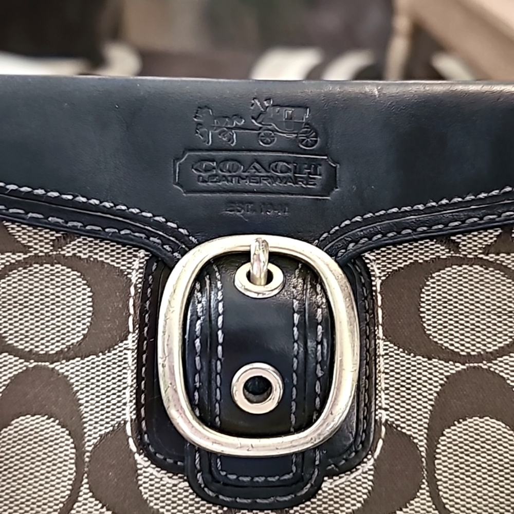 Coach Legacy Wallet